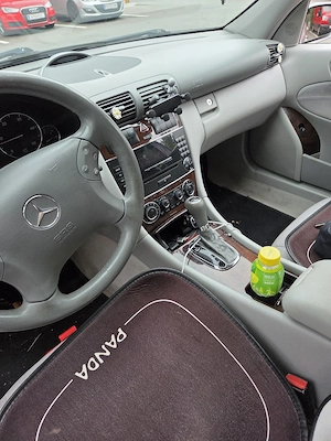 Mercedes benz C200  Bild 3