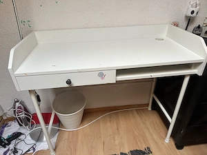 schreibtisch zu verschenken Bild 2