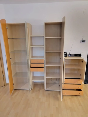 Vierteilige Schrankwand in Beige und Orange  Bild 2