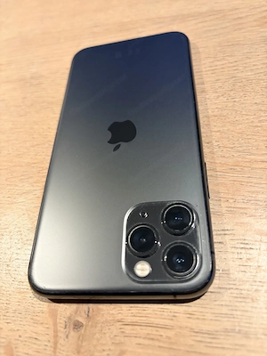 Apple iPhone 11 Pro - 64 GB - Batterie 86% - offen für alle Bild 3