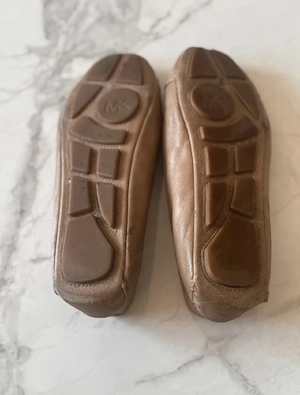 Abgetragene Michael Kors Ballerinas Bild 4