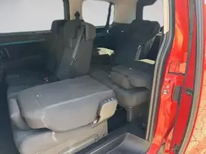 Peugeot Traveller Bild 10