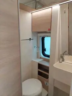Camper Van   Wohnmobil Eura Mobil HB 595 Mondial Paket  Bild 10