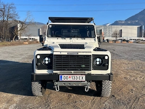 Land Rover Defender 90 TD5 Bild 2