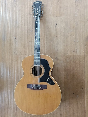 12-saitige Gitarre Framus Bild 2