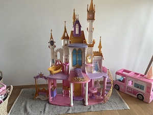 Barbie Schloss Bild 2