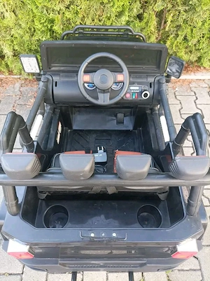 Kinderauto  Bild 7