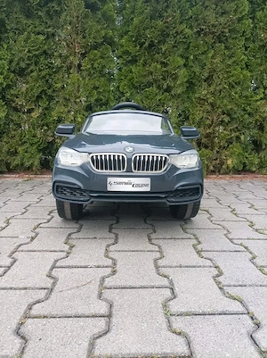 Kinderauto  Bild 2