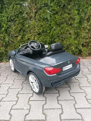 Kinderauto  Bild 7