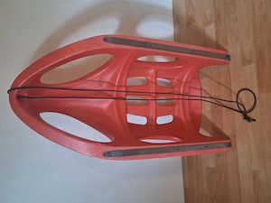 2 Rodel  rot zu vekaufen Bild 2