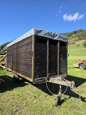 Vieh Anhänger Bild 2