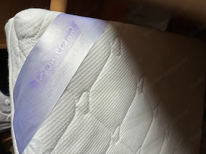 Gitterbett, Kinderbett, verstellbar inkl. Matratze und Bettzeug Bild 4