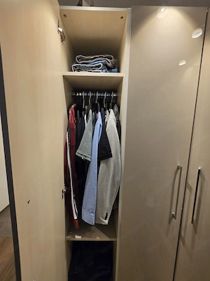 Eckkleiderschrank Bild 5