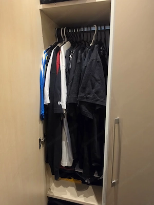 Eckkleiderschrank Bild 3