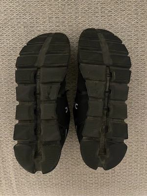 On CLOUD 6 Warerproof Schuhe Training Bild 4
