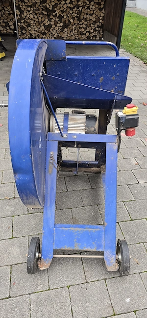 Einhell Brennholz-Wippsäge BT-LC 700 1 D gebraucht Bild 4