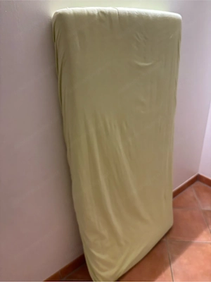 Baby-Matratze 140   70 cm inkl. 2 Spannbettlaken Bild 4