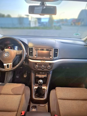 VW Sharan 7N 2.0 TDI 4-Motion Bild 2