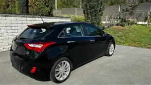 Hyundai i30 1.4crdi Limousine Bild 3