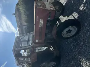 Styer 650 Traktor mit Mulde 