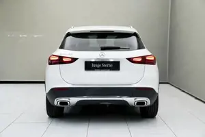 Mercedes-Benz GLA 180 Bild 11