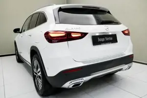 Mercedes-Benz GLA 180 Bild 12