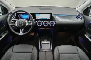 Mercedes-Benz GLA 180 Bild 7