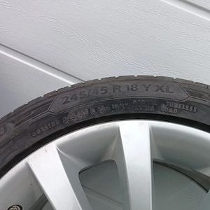 BMW 5er F10 F11 Sommerräder 18 Zoll Original-Alufelgen   Reifen neuwertig 8 mm! Bild 2