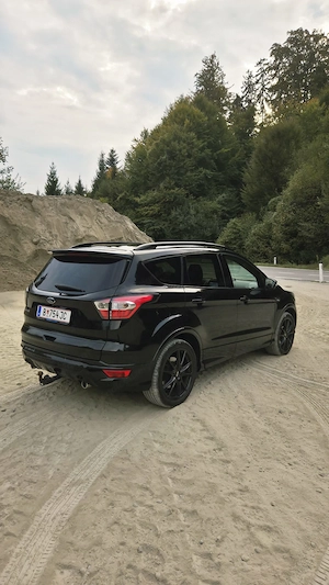 Ford Kuga ST-Line (Black Edition) Bild 3