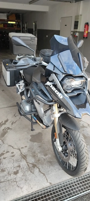Verkaufe eine sehr gut erhaltene BMW 1200 GS in einem 1a Zustand,anschauen aufsitzen und losfahren. Bild 4