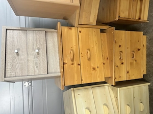 Nachtkästchen - wegen Umbau abzugeben Bild 3