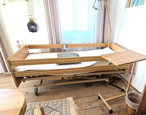 Kranken - Pflegebett Bild 4