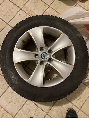  Skoda Yeti Winterreifen mit Felge