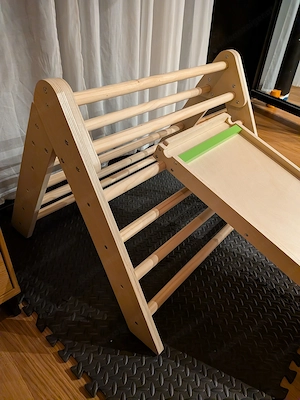 Pikler Dreieck mit Rutsche Kletterleiter