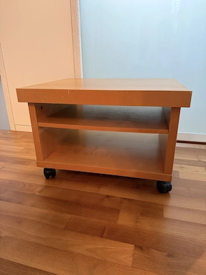 Tisch auf Rollen Bild 2