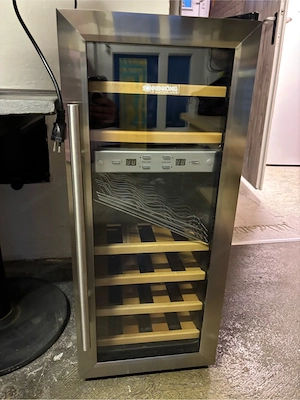 Weinkühlschrank zu verkaufen Bild 3