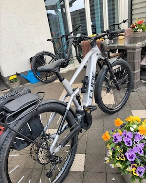 E-bike cube stereo  Bild 4