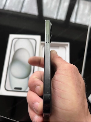 iPhone 15 schwarz Bild 10