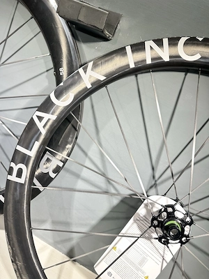 Black Inc 48|58 CL Disc Ruote Laufradsatz  Bild 3