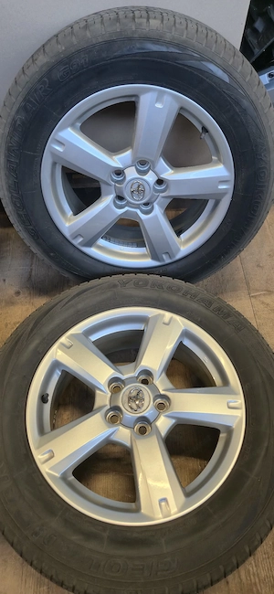 Alugelge Toyota RAV4 Bild 3