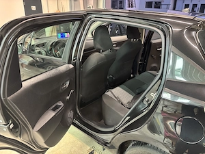 Toyota Yaris 1.0 Active Bild 8