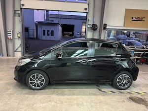 Toyota Yaris 1.0 Active Bild 4