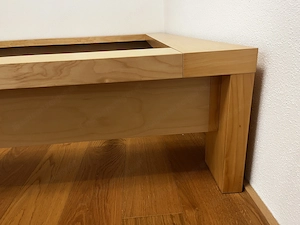 Holz Bett Gestell 140x200  Bild 3