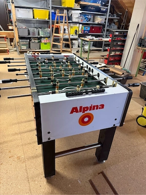 Tischfußball Kicker Alpina Bild 3