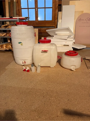 3 Kunststofffässer mit Auslaufhahn - 120 l, 60 l und 25 l Bild 5