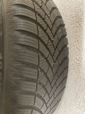 Winterreifen Kompletträder für VW Polo, super guter Zustand Bild 5