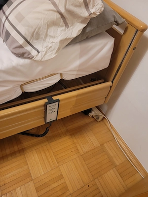 Pflegebett zu verkaufen Bild 4