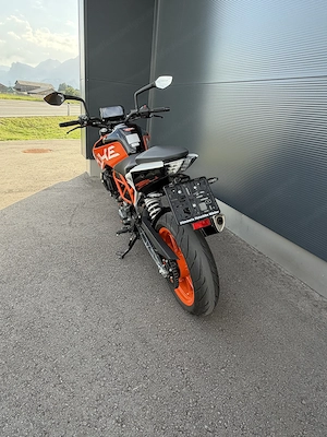 KTM 390 Duke Orange  Bild 2