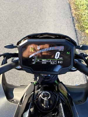 Kawasaki Z 650 Schwarz  Bild 5