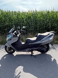 Suzuki Burgmann 400 Silber Bild 2